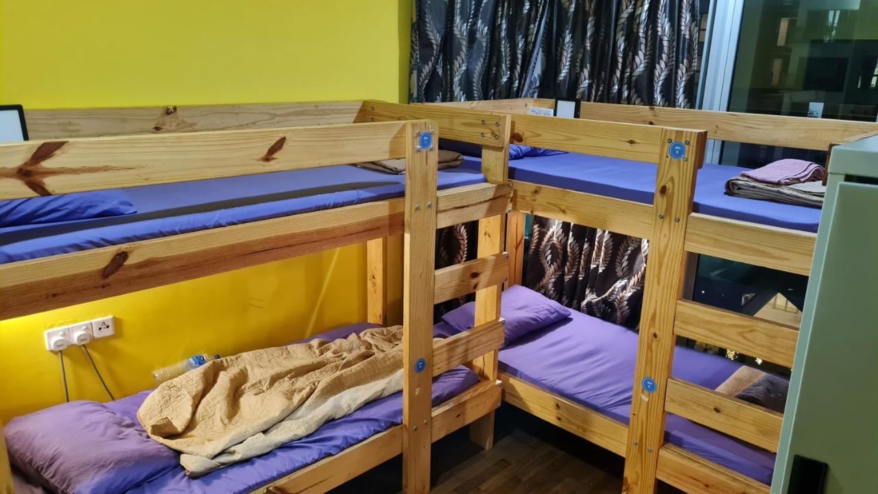Hostel At Regalia Sky Pool Κουάλα Λουμπούρ Εξωτερικό φωτογραφία