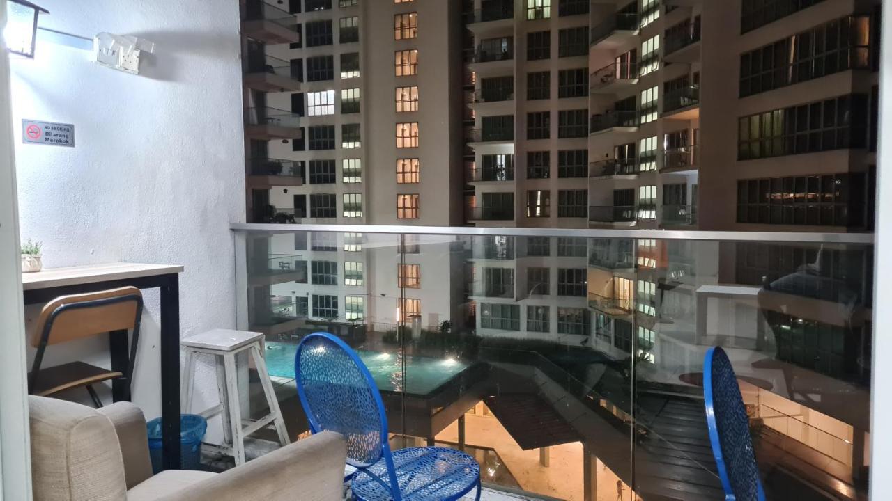 Hostel At Regalia Sky Pool Κουάλα Λουμπούρ Εξωτερικό φωτογραφία